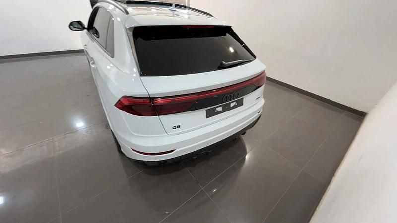Nuova Audi Q8 S-Line 286 CV (210 kW) 2025 Bianco SUV