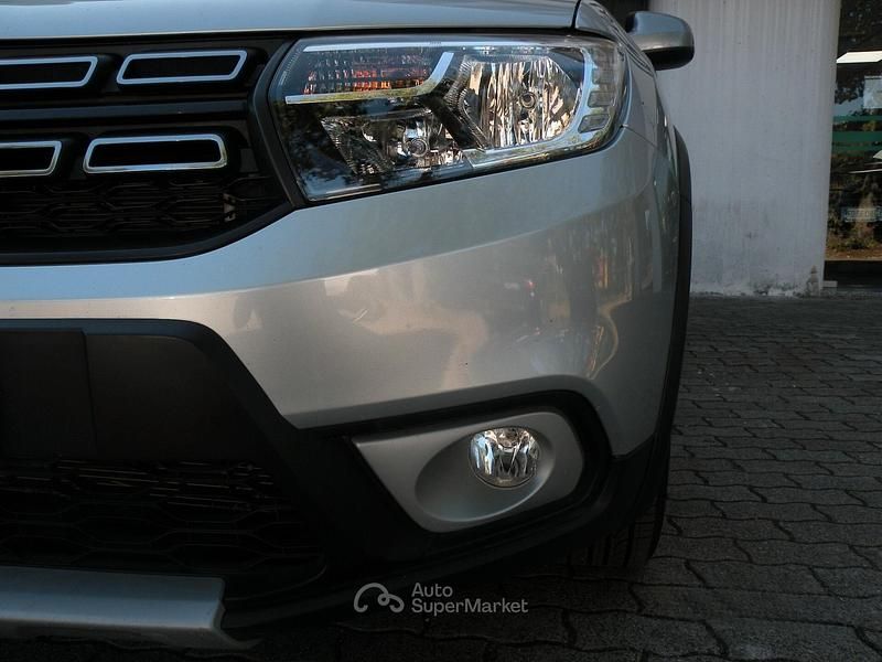 Usata Dacia Sandero Stepway 95 CV (69 kW) 2020 Argento Berlina