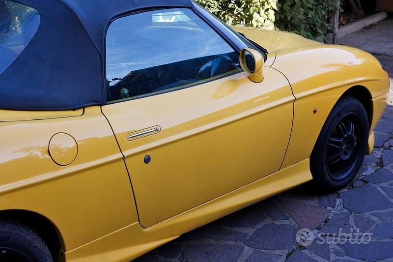 Usata Fiat Barchetta 131 CV (96 kW) 1998 Giallo Cabrio