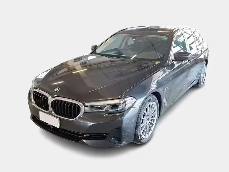 Usata BMW 530 183 CV (134 kW) 2022 Grigio Station wagon