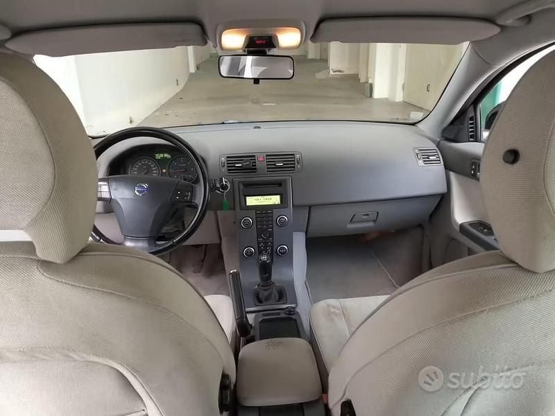 Usata Volvo V50 109 CV (80 kW) 2009 Nero Station wagon