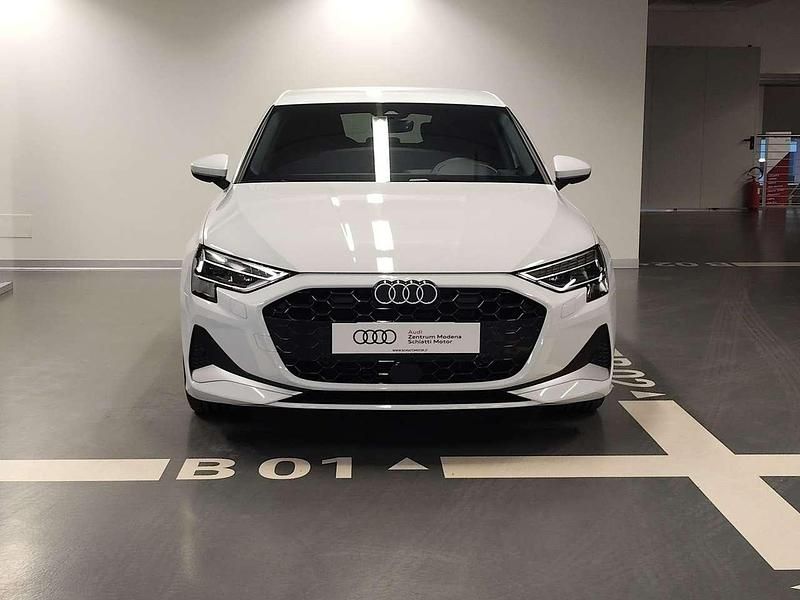 Nuova Audi A3 Sportback Advanced Plus 150 CV (110 kW) 2026 Bianco Utilitaria