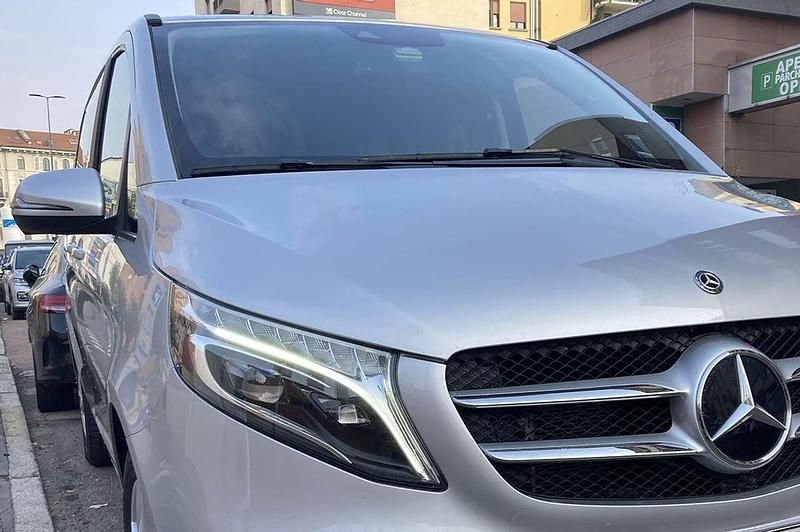 Usata Mercedes V250 190 CV (139 kW) 2020 Argento Monovolume