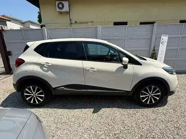Usata Renault Captur 90 CV (66 kW) 2013 Beige SUV