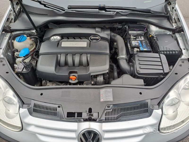 Usata VW Golf V 102 CV (75 kW) 2007 Grigio Berlina
