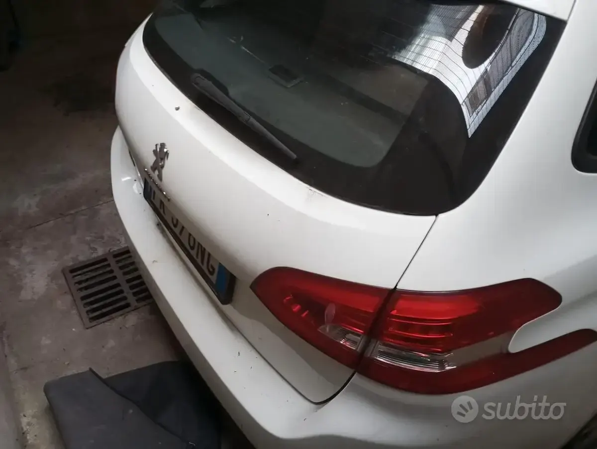 Usata Peugeot 308 SW 99 CV (72 kW) 2017 Bianco Station wagon