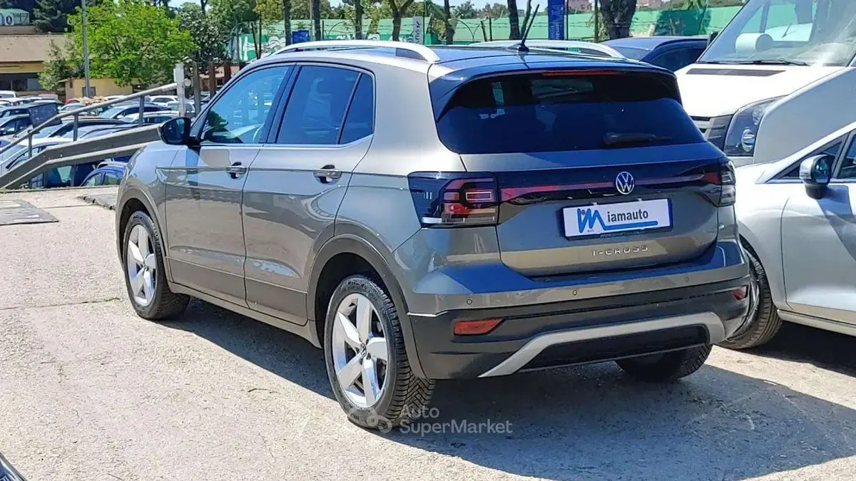 Usata VW T-Cross 110 CV (80 kW) 2021 Grigio SUV