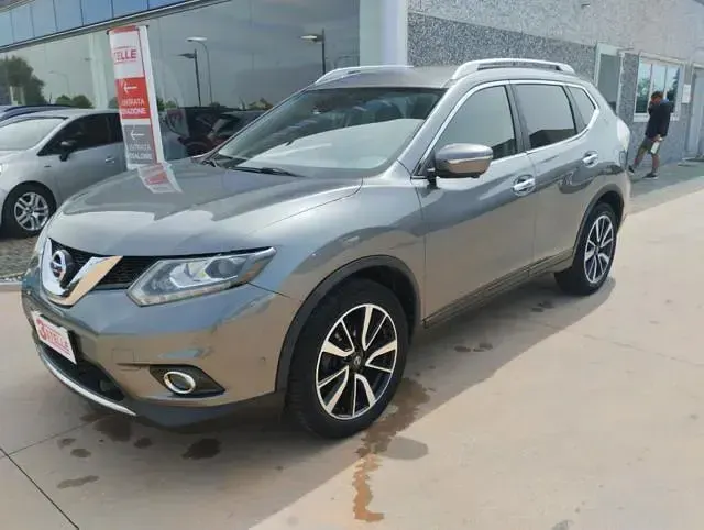 Usata Nissan X-Trail Acenta 131 CV (96 kW) 2017 Grigio SUV