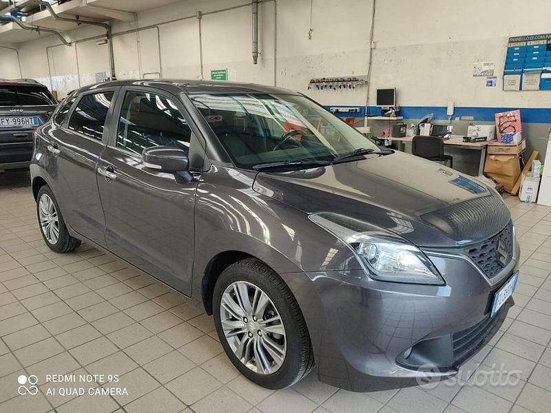Usata Suzuki Baleno 111 CV (81 kW) 2017 Grigio Utilitaria