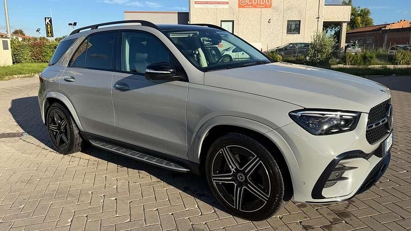 Grigio Usata 2023 Mercedes GLE300 AMG Line Premium Plus SUV | 71.000 € (Buon prezzo) - Immagine 1/4