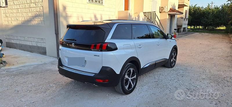 Usata Peugeot 5008 131 CV (96 kW) 2019 SUV