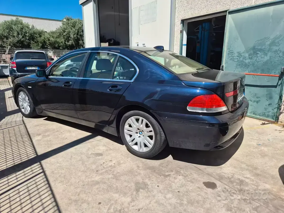 Usata BMW 730 218 CV (160 kW) 2004 Bluazzurro Berlina