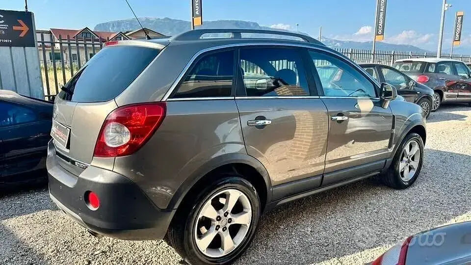 Usata Opel Antara Cosmo 150 CV (110 kW) 2008 Grigio SUV