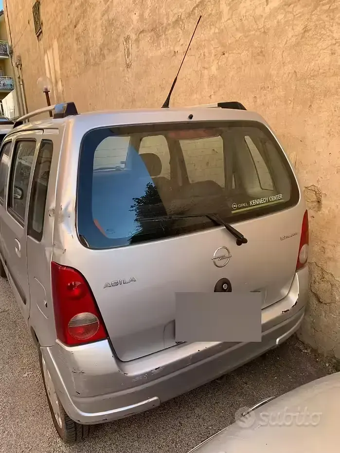 Usata Opel Agila 80 CV (58 kW) 2007 Grigio Utilitaria