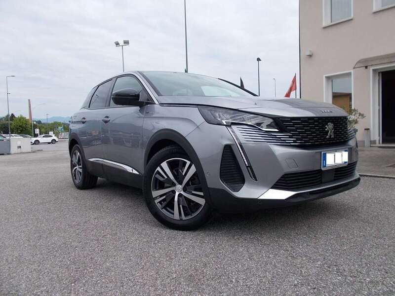 Usata Peugeot 3008 Allure 200 CV (147 kW) 2022 Antracite / metallizzato SUV