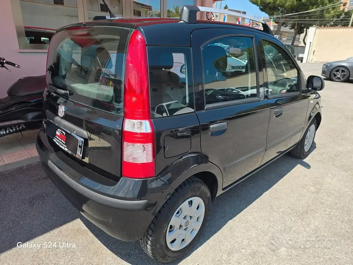 Usata Fiat Panda Dynamic 69 CV (50 kW) 2012 Nero Utilitaria