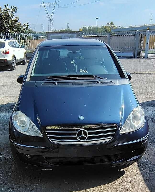 Blu/azzurro Usata 2008 Mercedes A170 Avantgarde Monovolume | 1400 € (Ottimo prezzo) - Immagine 1/3
