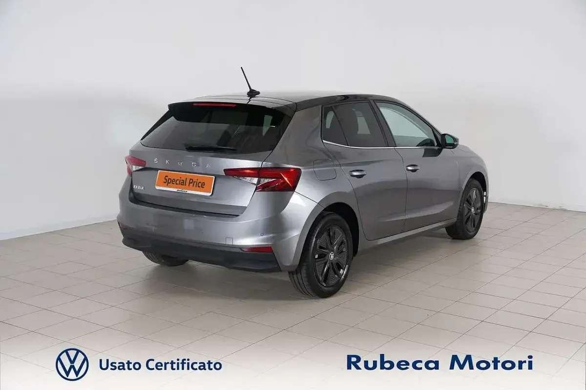 Usata Skoda Fabia Style 110 CV (80 kW) 2023 Grigio Utilitaria