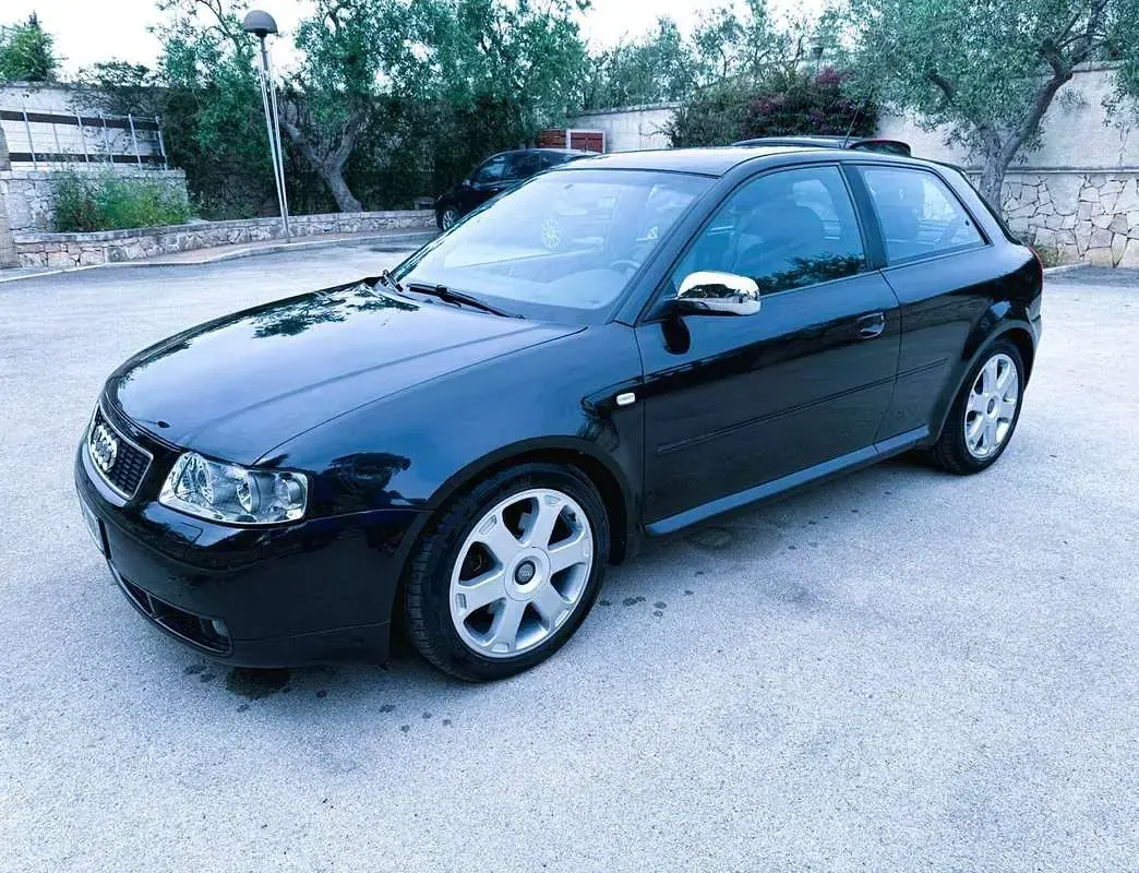 Usata Audi A3 Ambiente 209 CV (153 kW) 2000 Nero Utilitaria