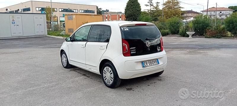 Bianco Usata 2013 VW up! Due volumi | 2500 € (Super prezzo) - Immagine 1/4