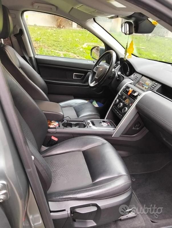 Verde Usata 2016 Land Rover Discovery Sport SUV | 12.500 € (Molto cara) - Immagine 1/4