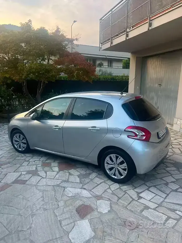 Usata Peugeot 206 82 CV (60 kW) 2014 Grigio Berlina