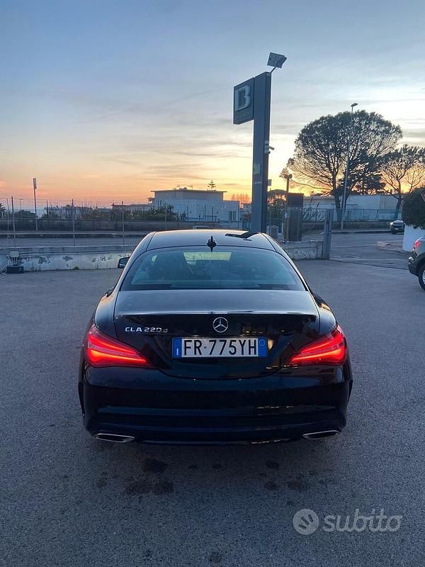 Usata Mercedes CLA220 Premium 169 CV (124 kW) 2018 Nero Berlina