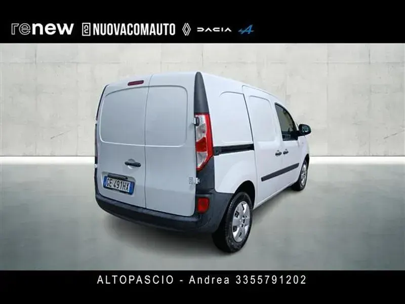 Usata Renault Kangoo 115 CV (84 kW) 2021 Bianco Monovolume