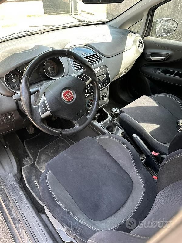 Usata Fiat Punto Evo 69 CV (50 kW) 2013 Nero Utilitaria