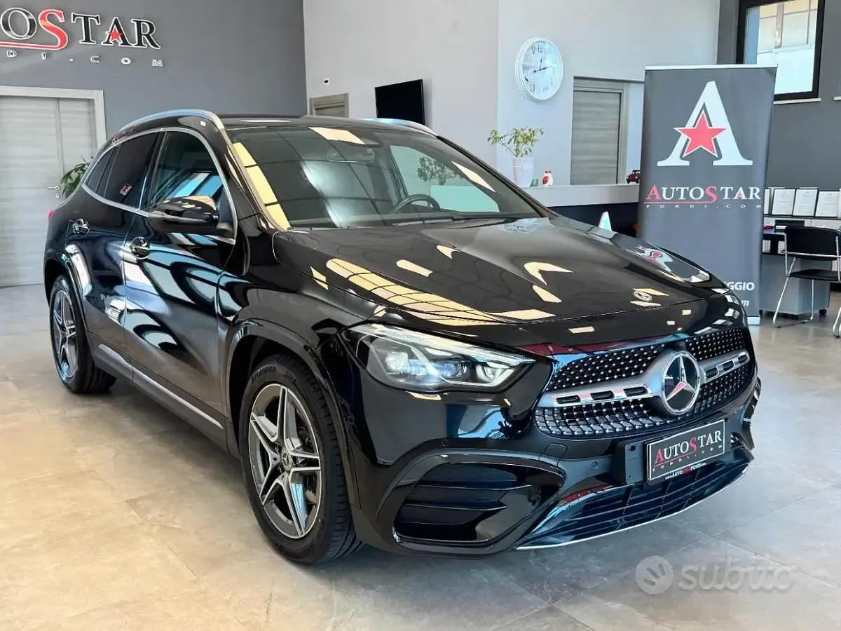 Usata Mercedes GLA200 AMG Line Premium 150 CV (110 kW) 2024 Nero SUV