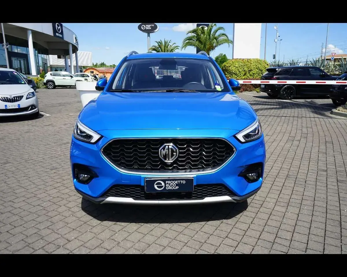 Usata MG ZS Luxury 106 CV (77 kW) 2024 Blu SUV