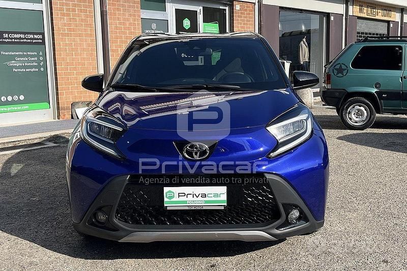 Usata Toyota Aygo X Lounge 72 CV (52 kW) 2022 Blu SUV
