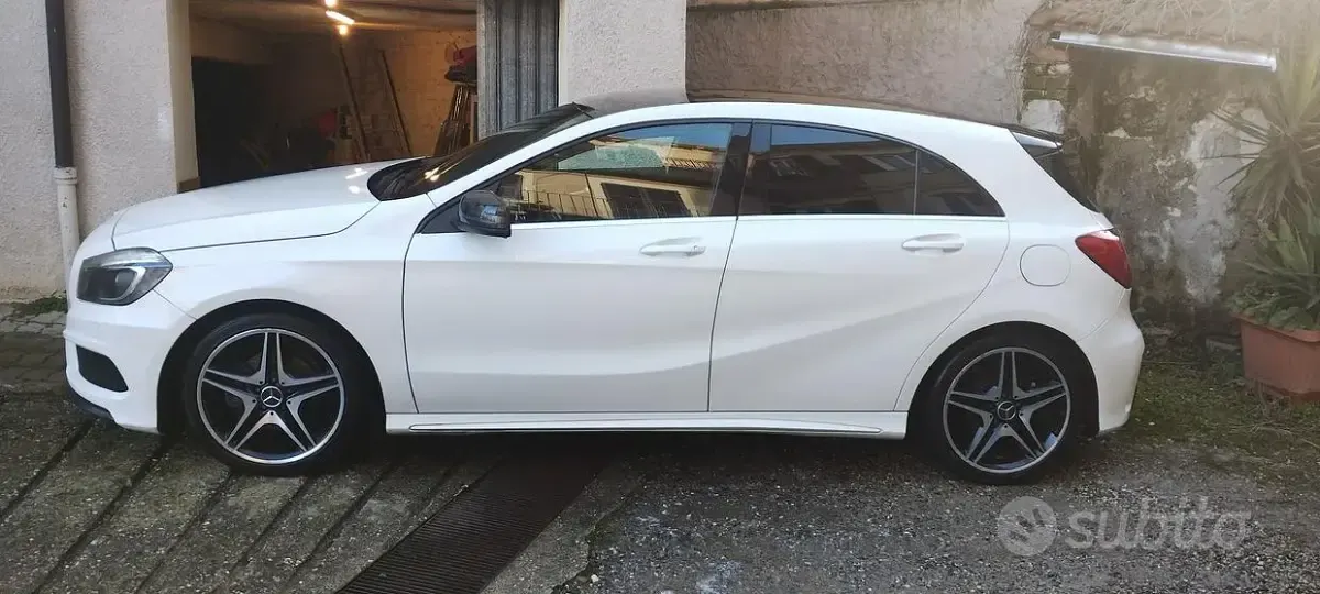 Usata Mercedes A200 136 CV (100 kW) 2015 Bianco Utilitaria