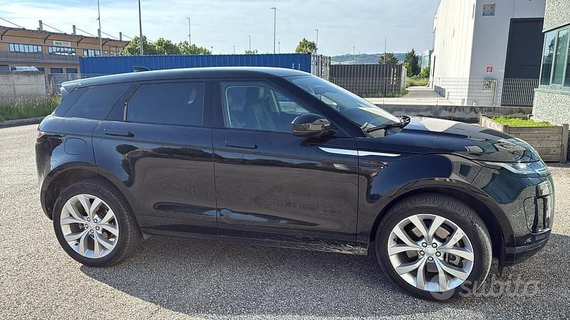 Usata Land Rover Range Rover evoque SE 300 CV (220 kW) 2022 Nero SUV