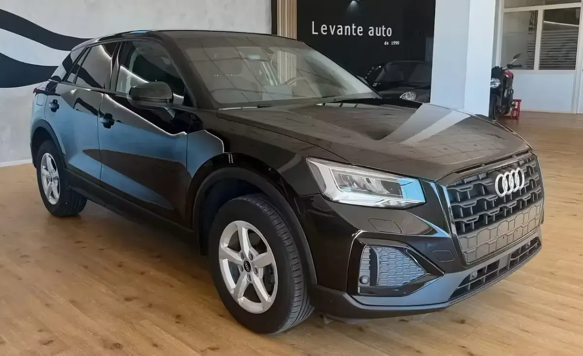 Usata Audi Q2 Black Edition 110 CV (80 kW) 2021 Nero SUV