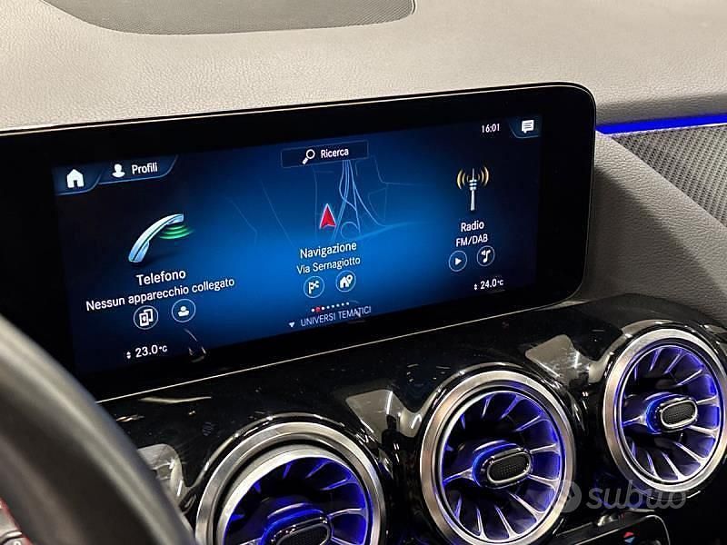 Usata Mercedes GLA200 Premium 149 CV (109 kW) 2022 Blu SUV