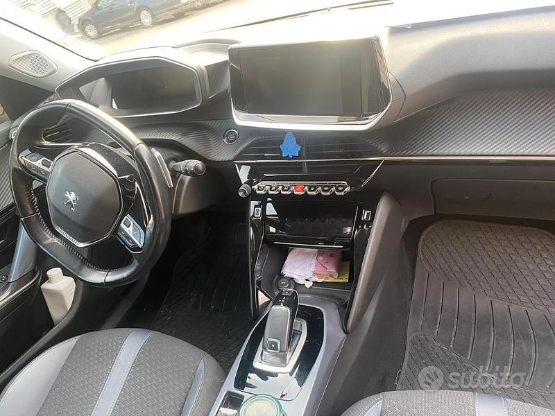 Usata Peugeot 2008 Allure 131 CV (96 kW) 2021 SUV