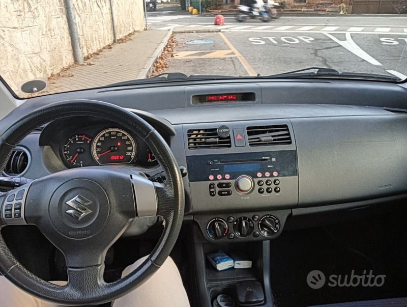 Usata Suzuki Swift 86 CV (63 kW) 2010 Bianco Utilitaria