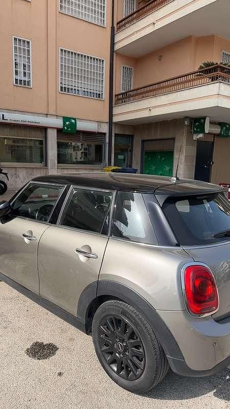 Usata Mini Cooper D Hype 116 CV (85 kW) 2017 Utilitaria