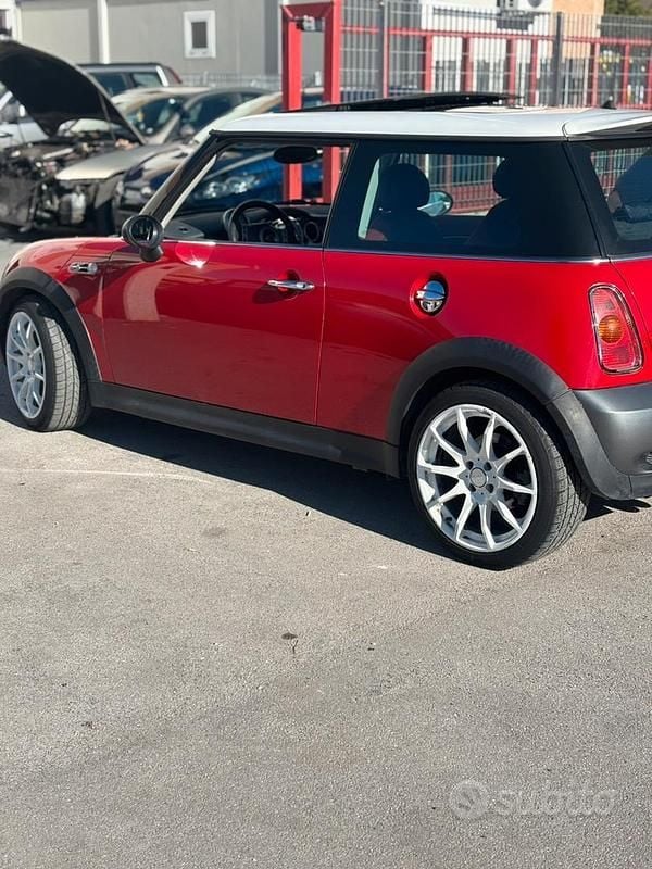 Usata Mini Cooper 116 CV (85 kW) 2003 Utilitaria