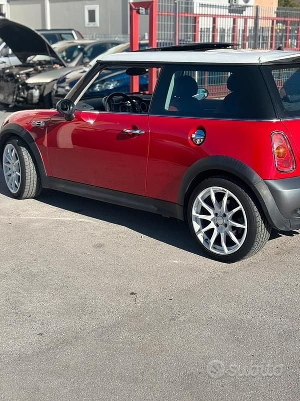 Usata Mini Cooper 126 CV (92 kW) 2003 Utilitaria