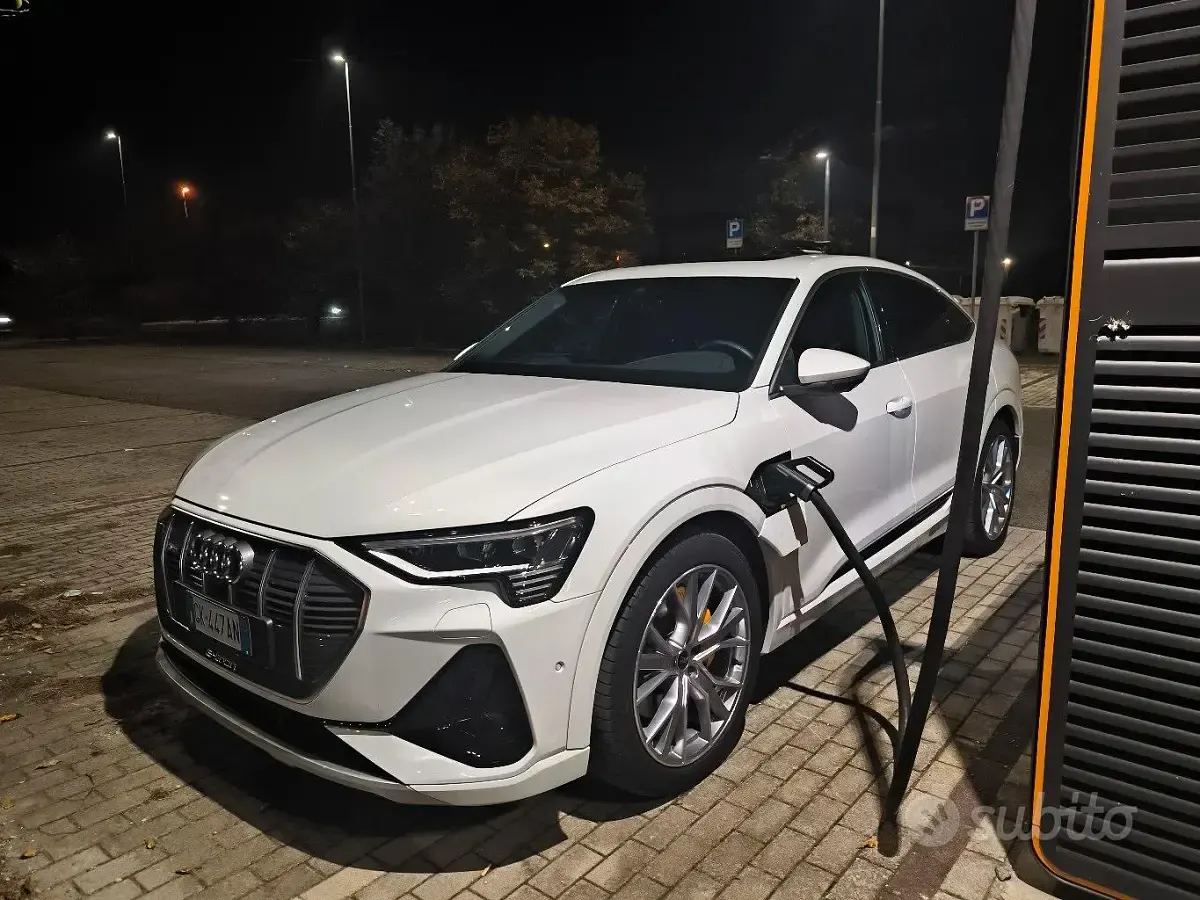 Usata Audi e-tron S-Line 300 kW (408 CV) 2022 Bianco SUV