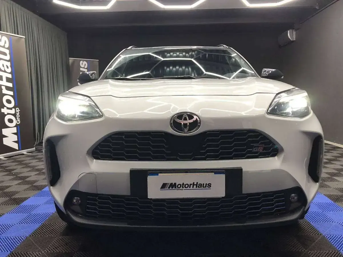 Usata Toyota Yaris Cross Sport 131 CV (96 kW) 2024 Bianco SUV