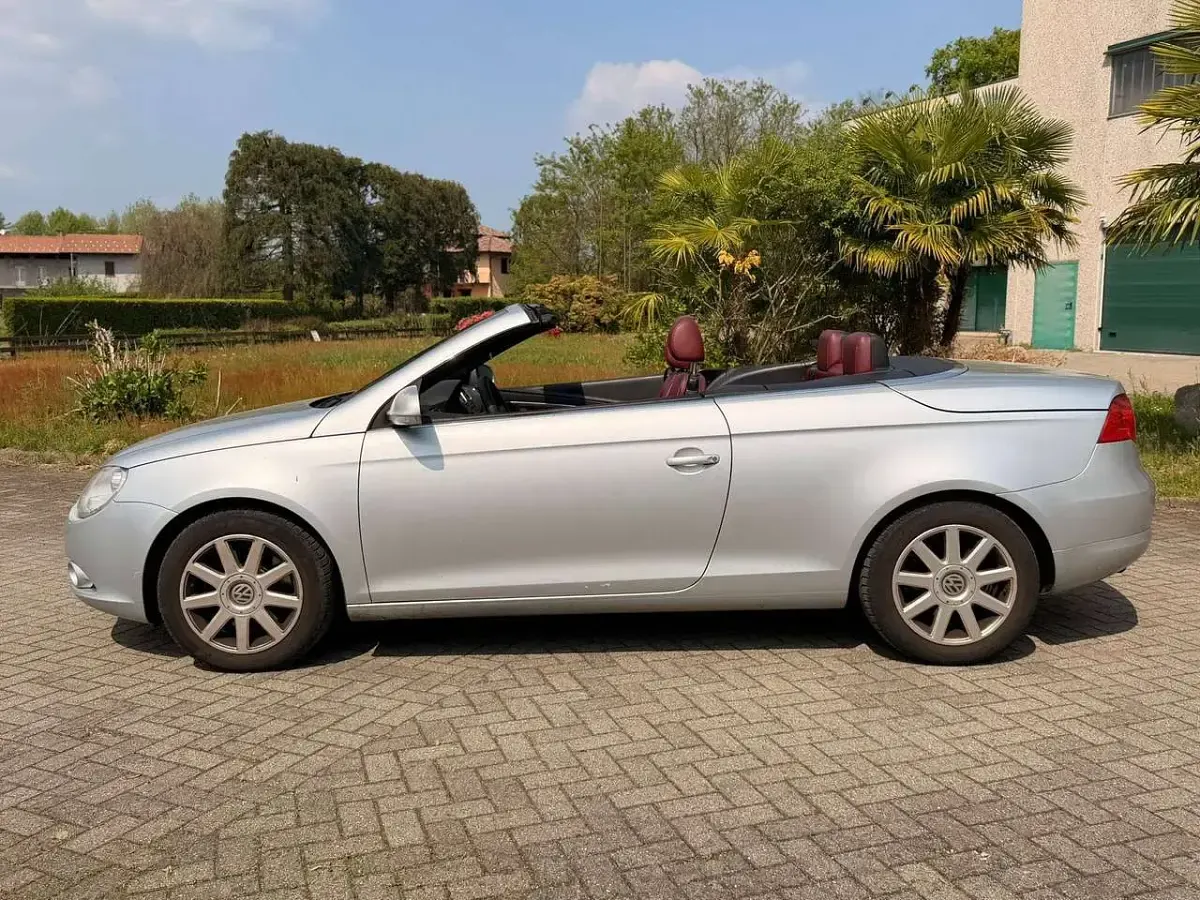Usata VW Eos 200 CV (147 kW) 2006 Argento Cabrio