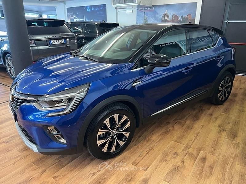Usata Renault Captur 143 CV (105 kW) 2022 Blu SUV