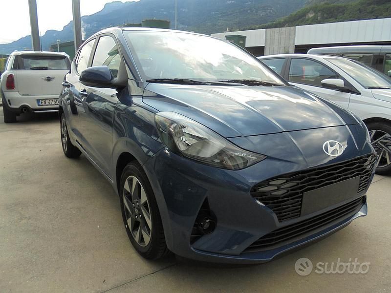 Nuova Hyundai i10 2025 Blu Utilitaria