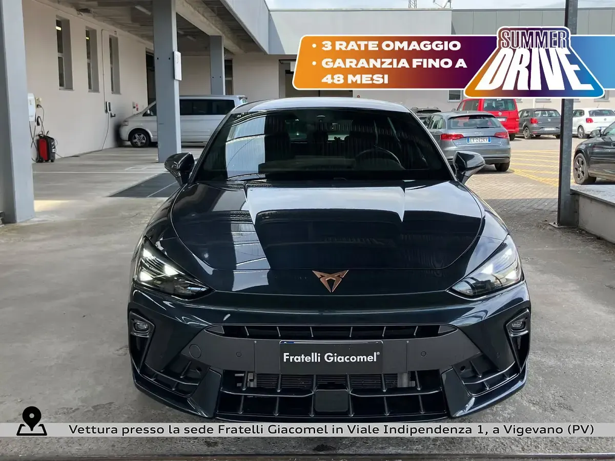 Usata Cupra Leon 150 CV (110 kW) 2025 Gray Berlina