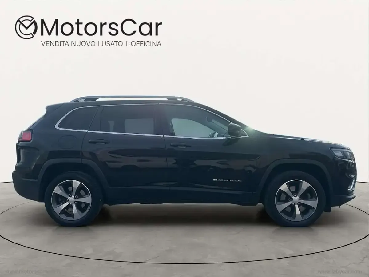 Używany Jeep Cherokee Limited 195 KM (143 kW) 2019 Czarny SUV