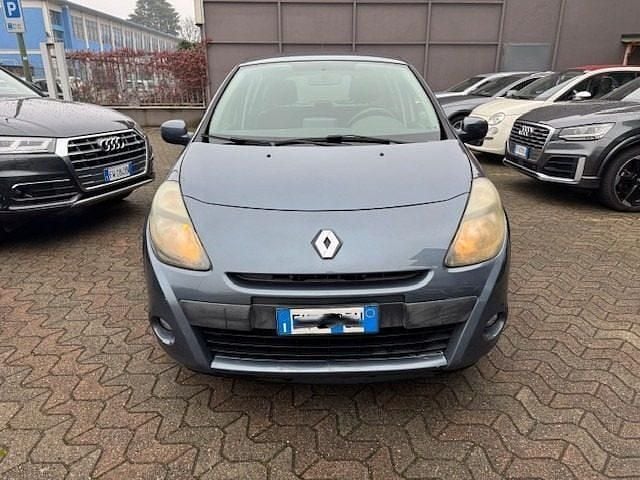 Usata Renault Clio II 75 CV (55 kW) 2011 Grigio Berlina