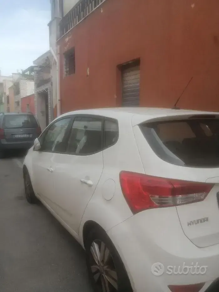 Usata Hyundai ix20 90 CV (66 kW) 2014 Bianco Utilitaria